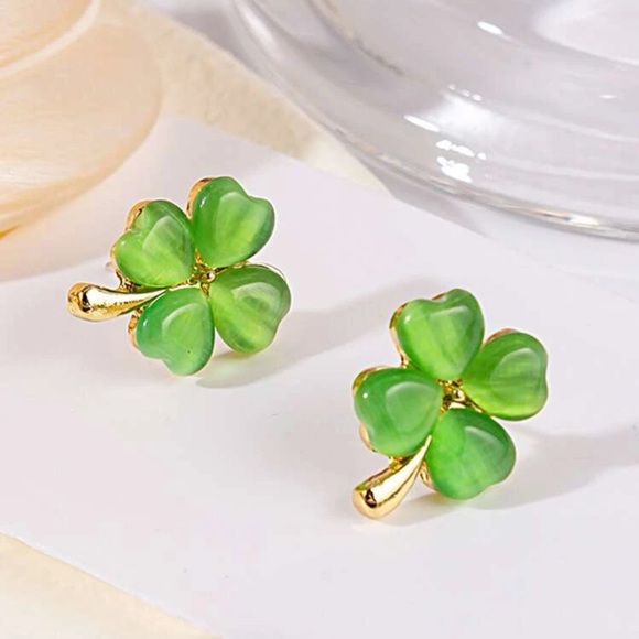Jewelry - 🍀 S925 Clover Earrings 🍀